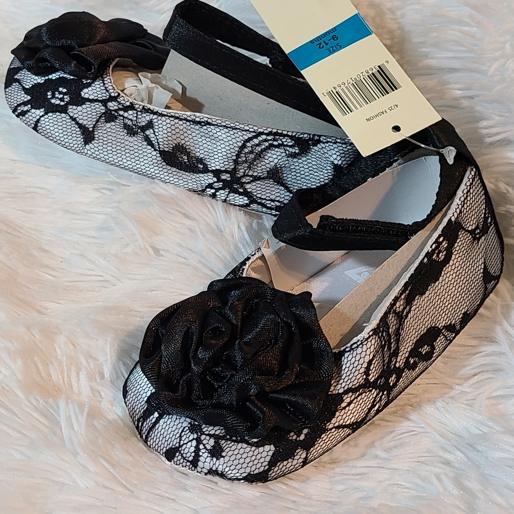 NWT Lace Baby Dress Shoes
